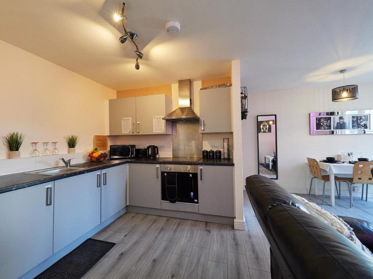 Beauchamp Suite: Central Coventry Accommodation for All Exterior photo