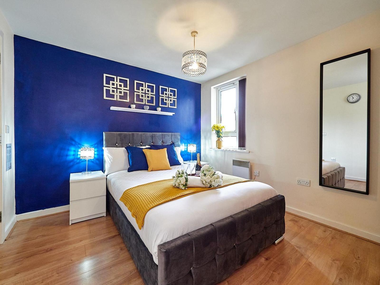 Beauchamp Suite: Central Coventry Accommodation for All Exterior photo